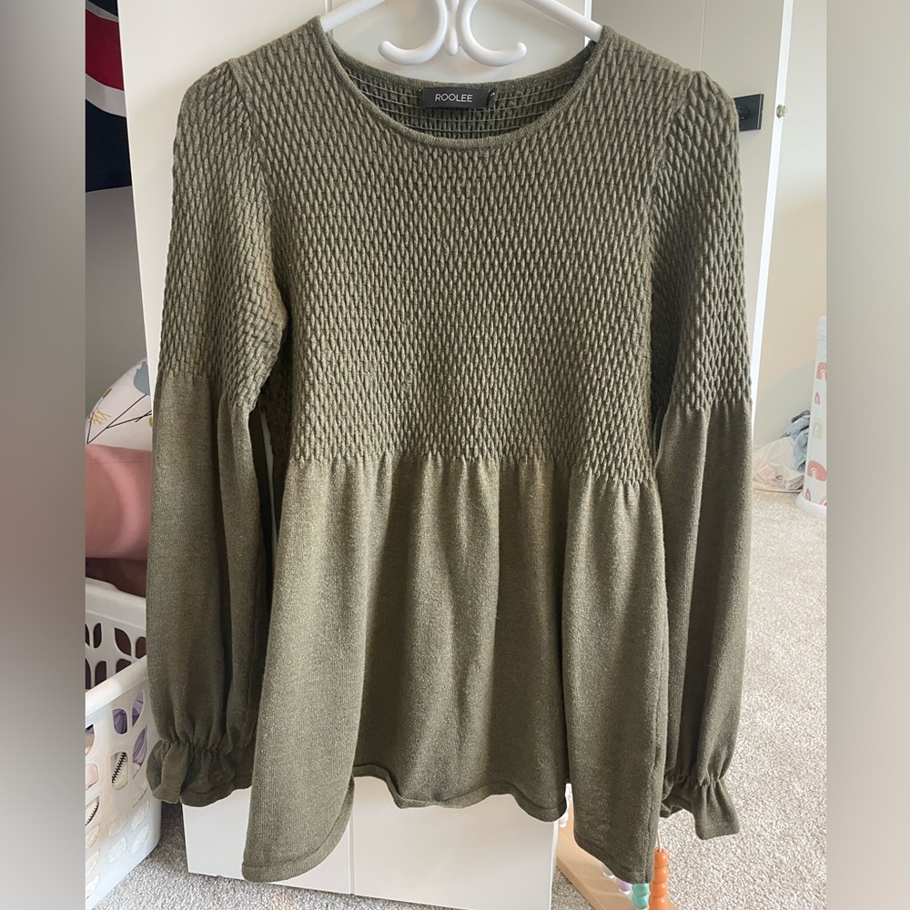 Textured Peplum Top - Picture 3 of 3